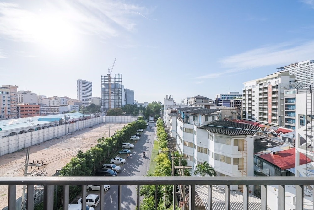 The Base Condo Pattaya by Supee 4/50