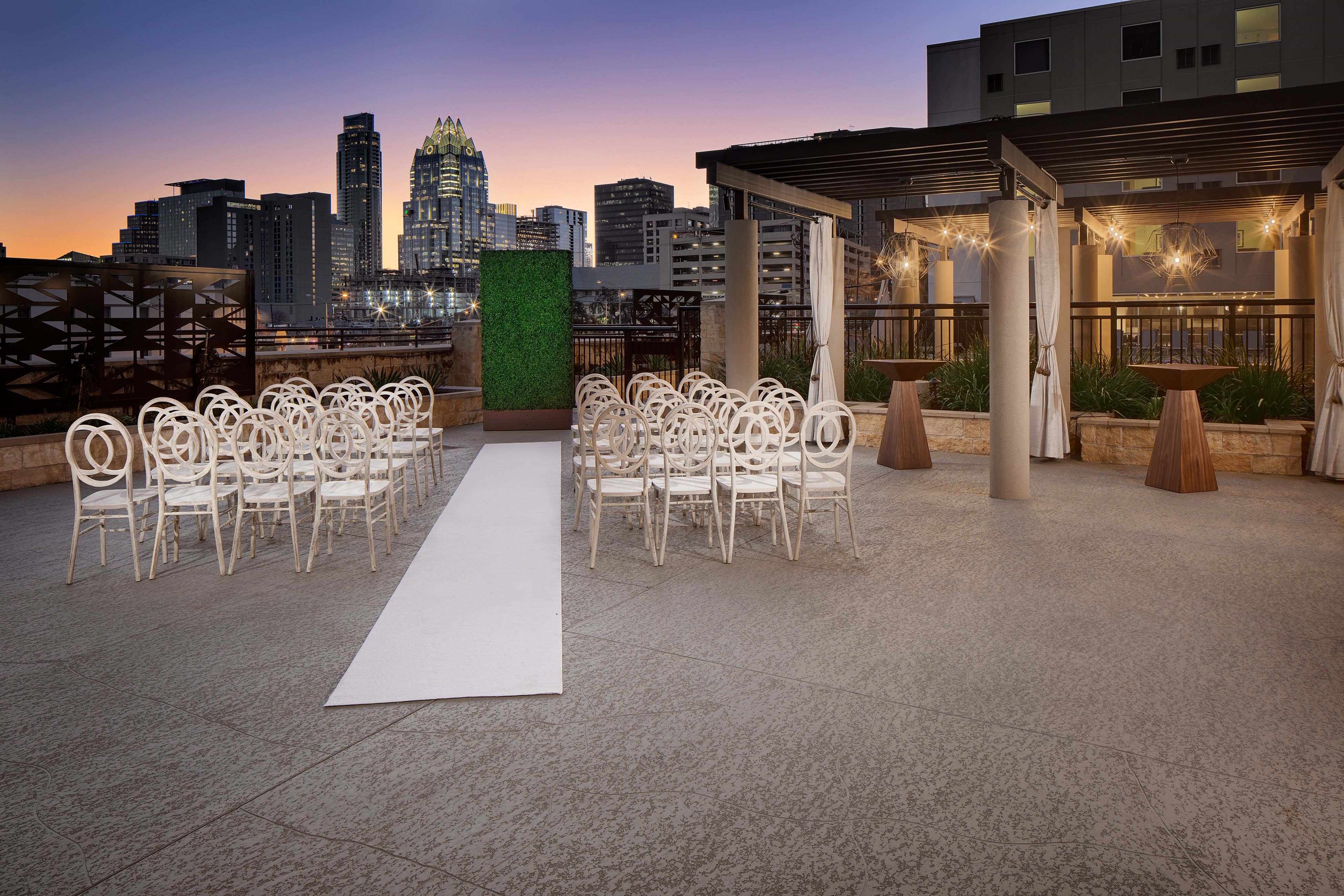 Hotel Indigo Austin Downtown University 70/70