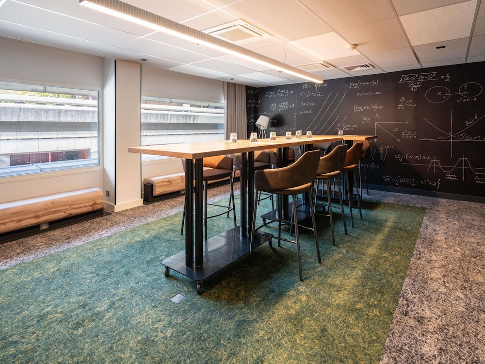 Novotel Bordeaux Centre 34/64