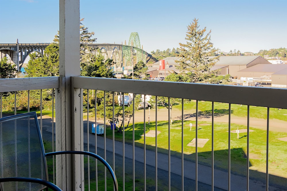 Motel6 Newport, OR 32/47