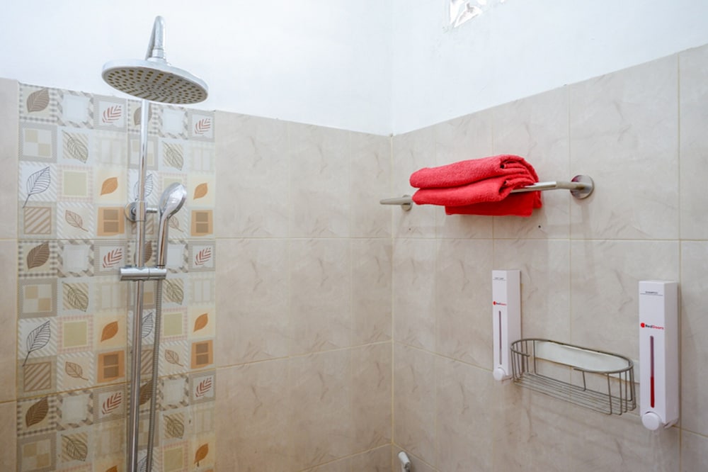 Reddoorz Jalan Parangtritis 37/56