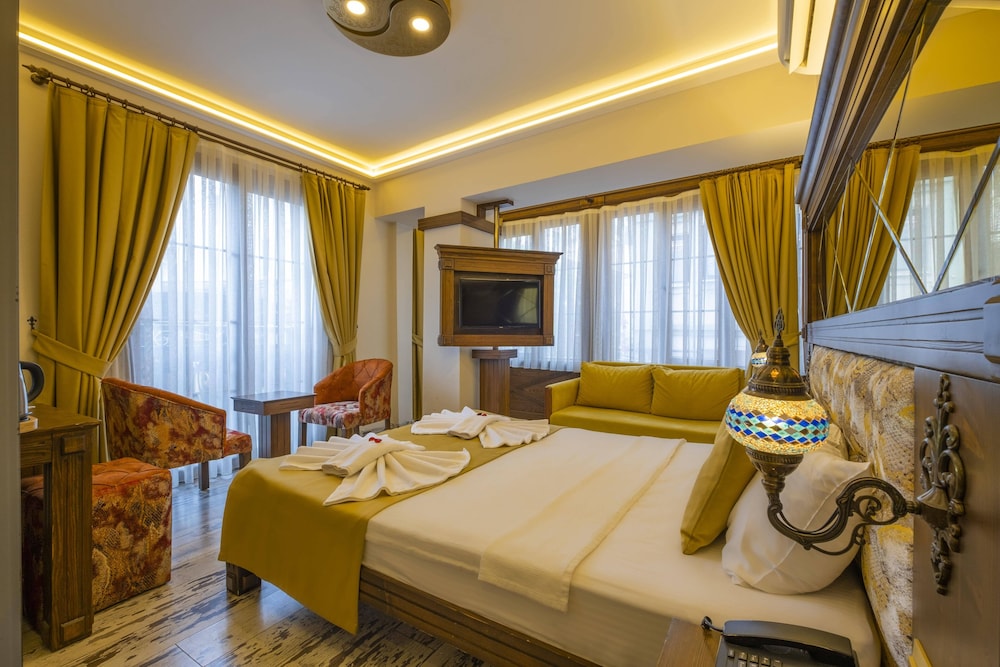 Reis Royal Hotel 17/80