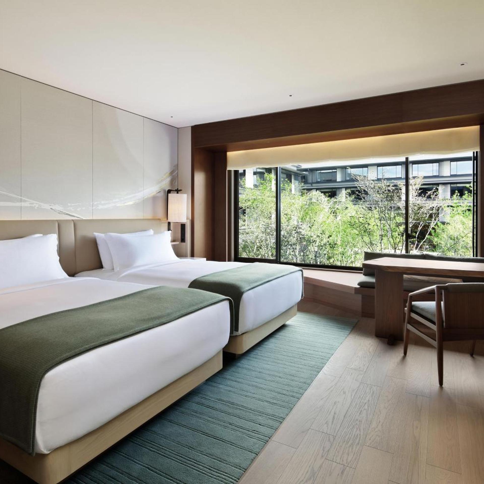 Garden, Twin Beds