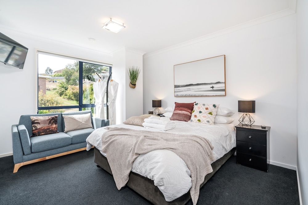 Spa, Suite, Queen Bed