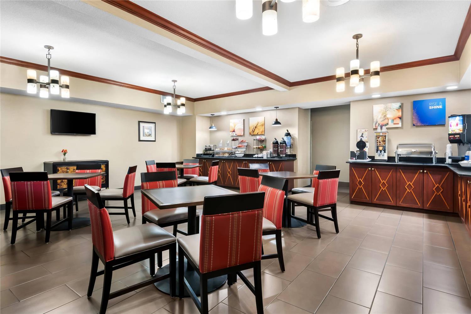 Comfort Inn and Suites North East, MD 27/28