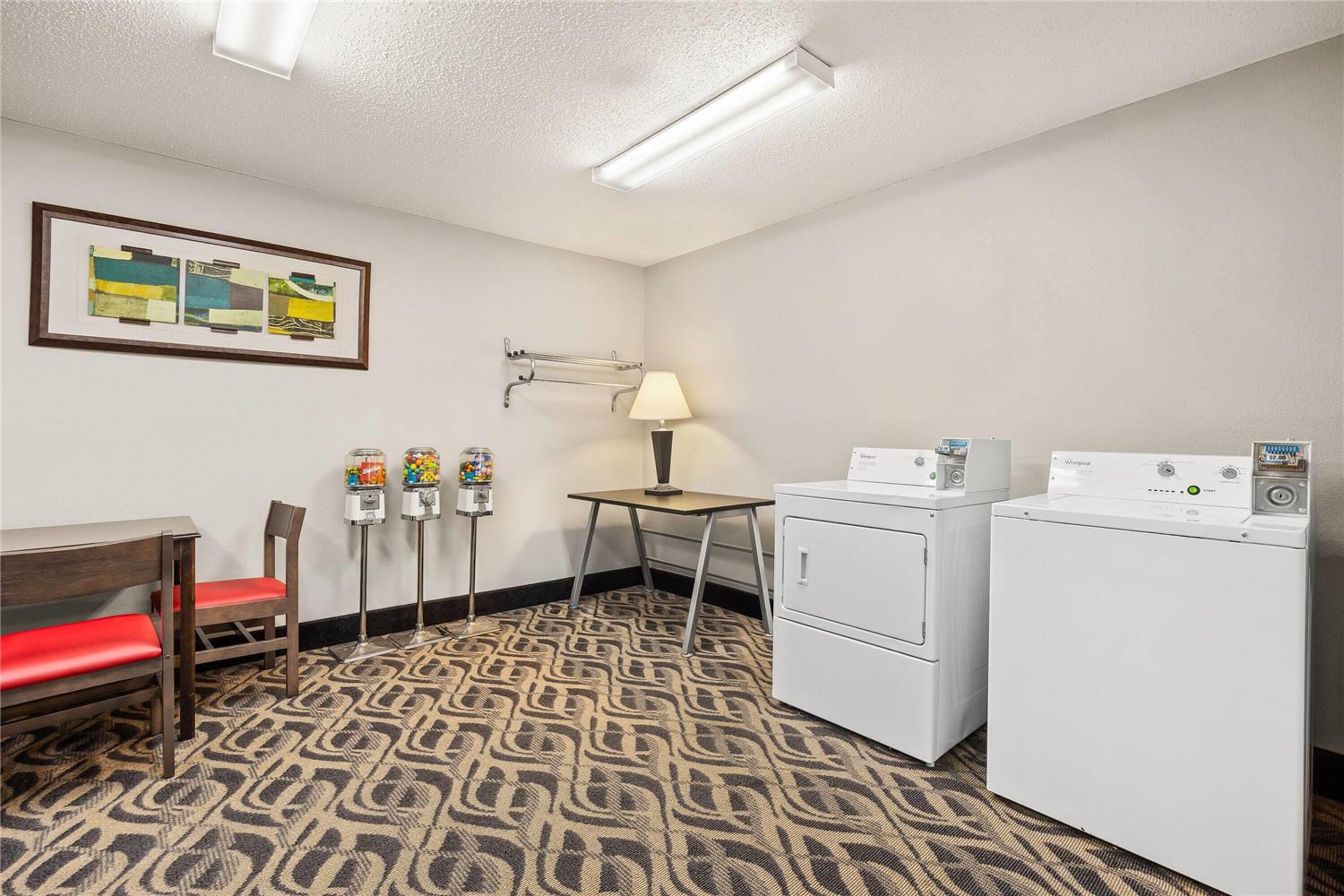 Super 8 by Wyndham Harrison AR 17/32