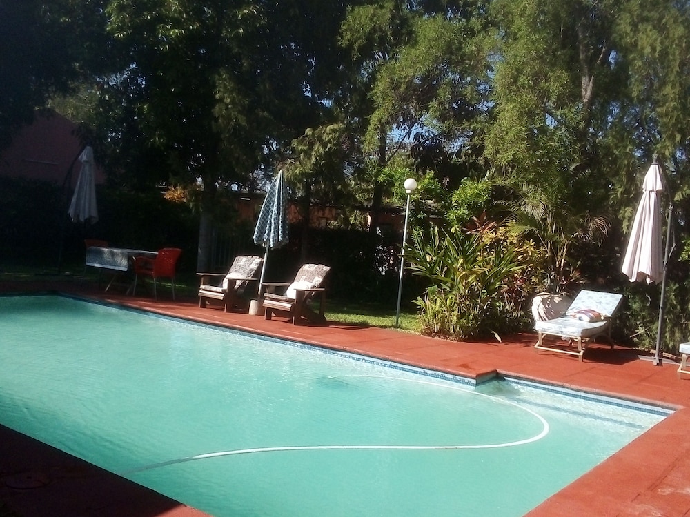 Gloria Apos S Bed And Breakfast 15/50