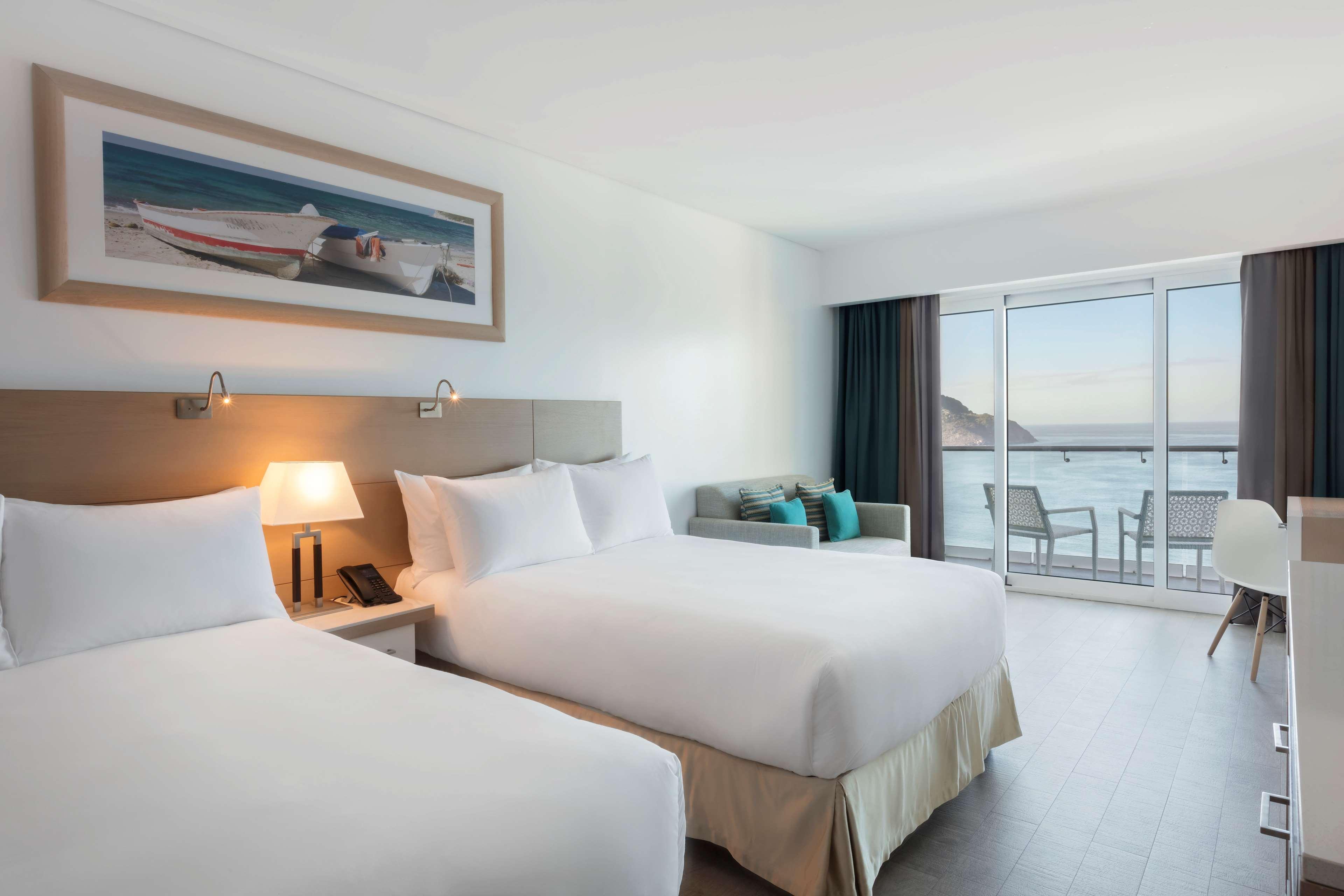 Junior Suite, 2 Double Beds, Ocean Front