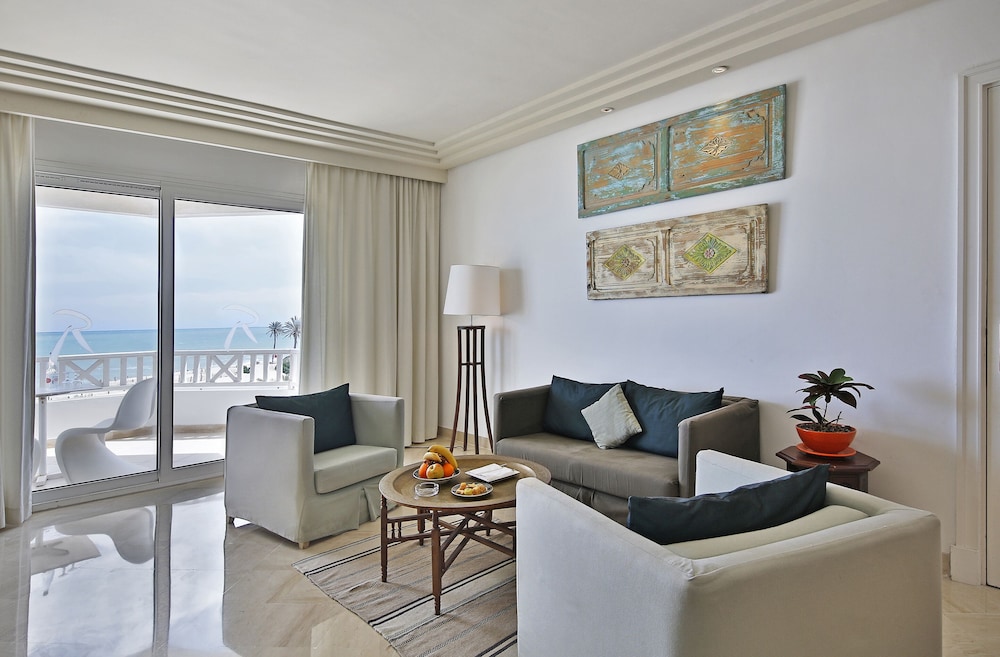 Radisson Blu Palace Resort and Thalasso 50/78