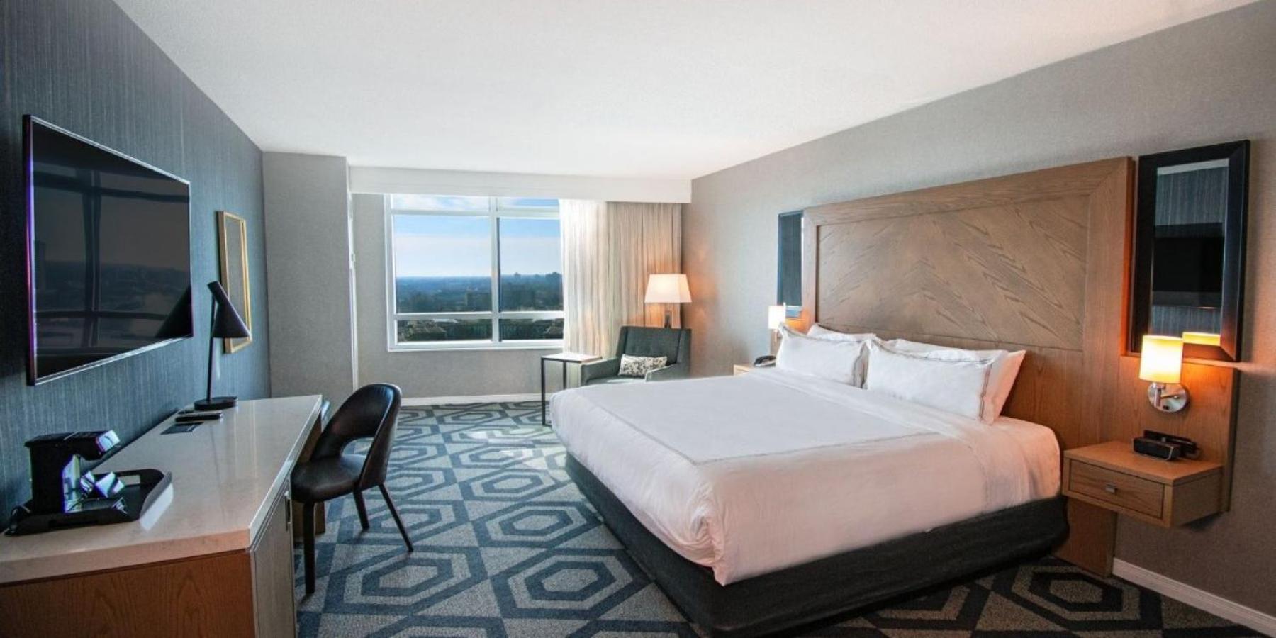 Deluxe, King Bed, City View, Sofa, Augustus Tower