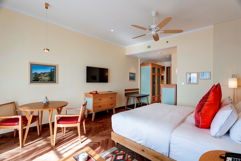 Taj Theog Resort And Spa Shimla 20/45