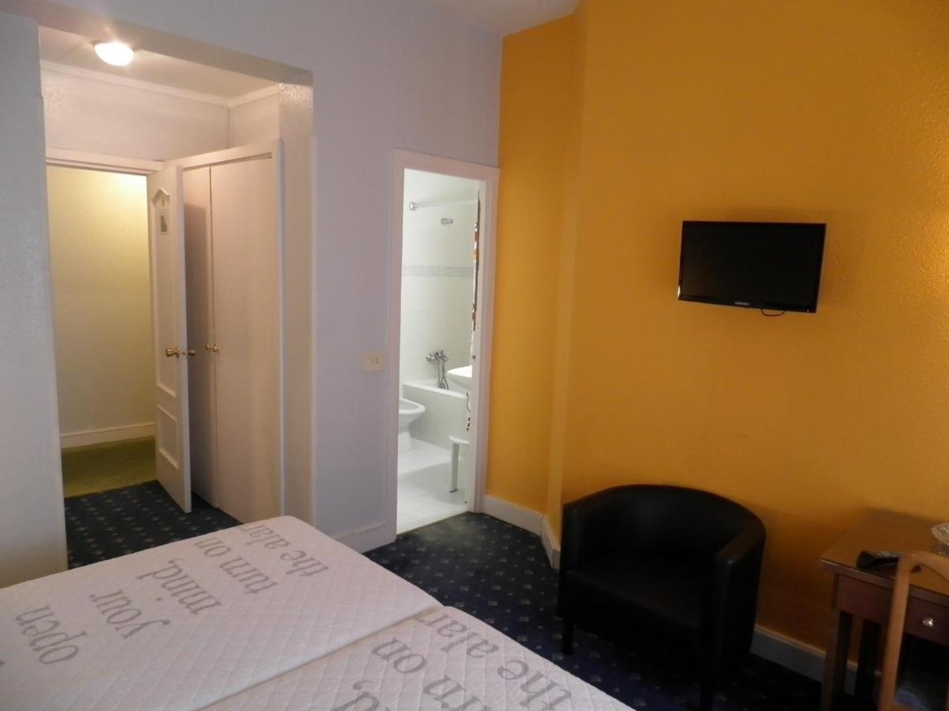 Hotel Photo Zabalburu 23/57