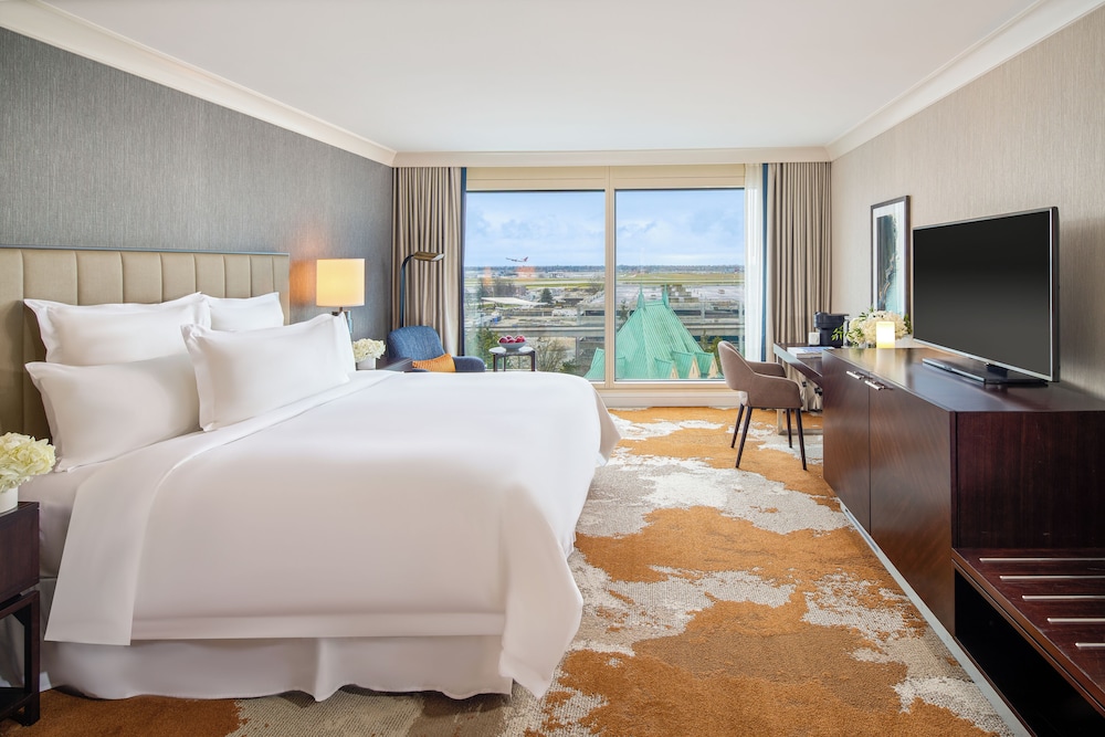 Fairmont Vancouver Airport 29/77