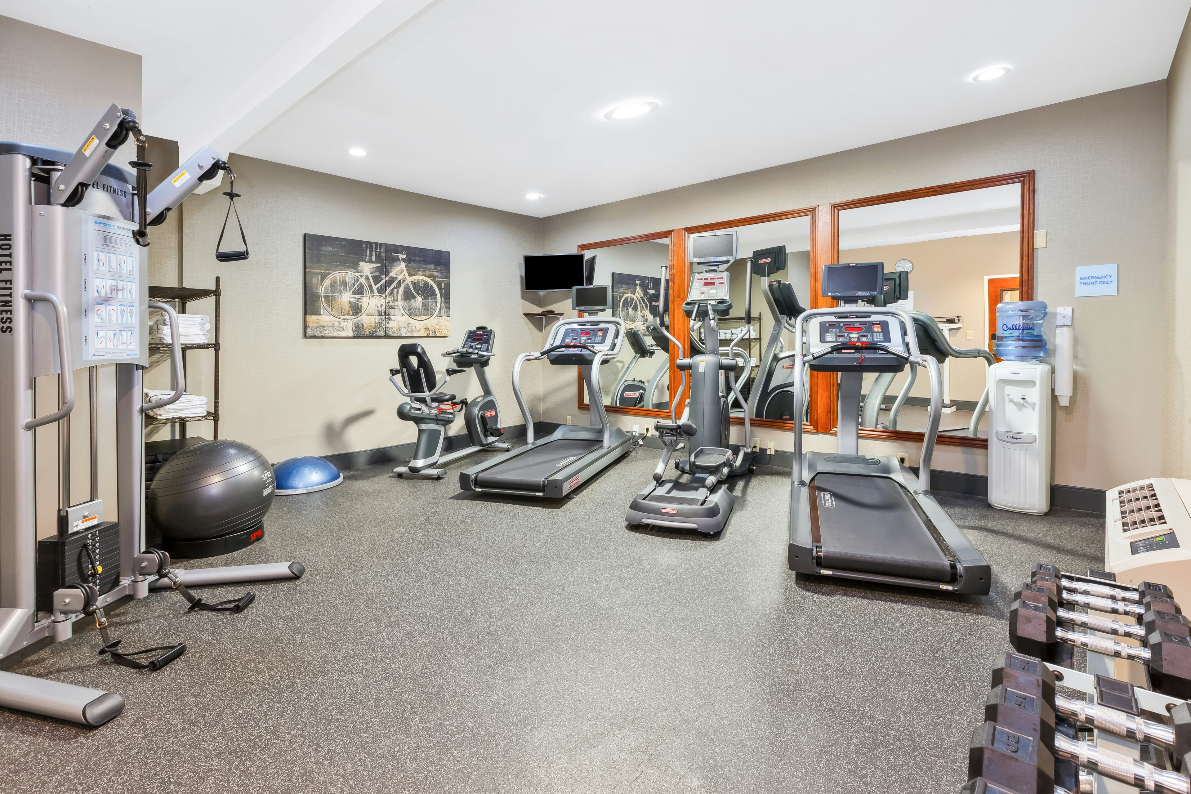 Holiday Inn Express & Suites Carmel North - Westfield 32/52