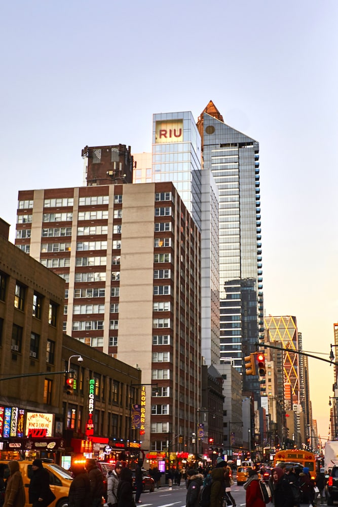 Riu Plaza New York Times Square 15/60