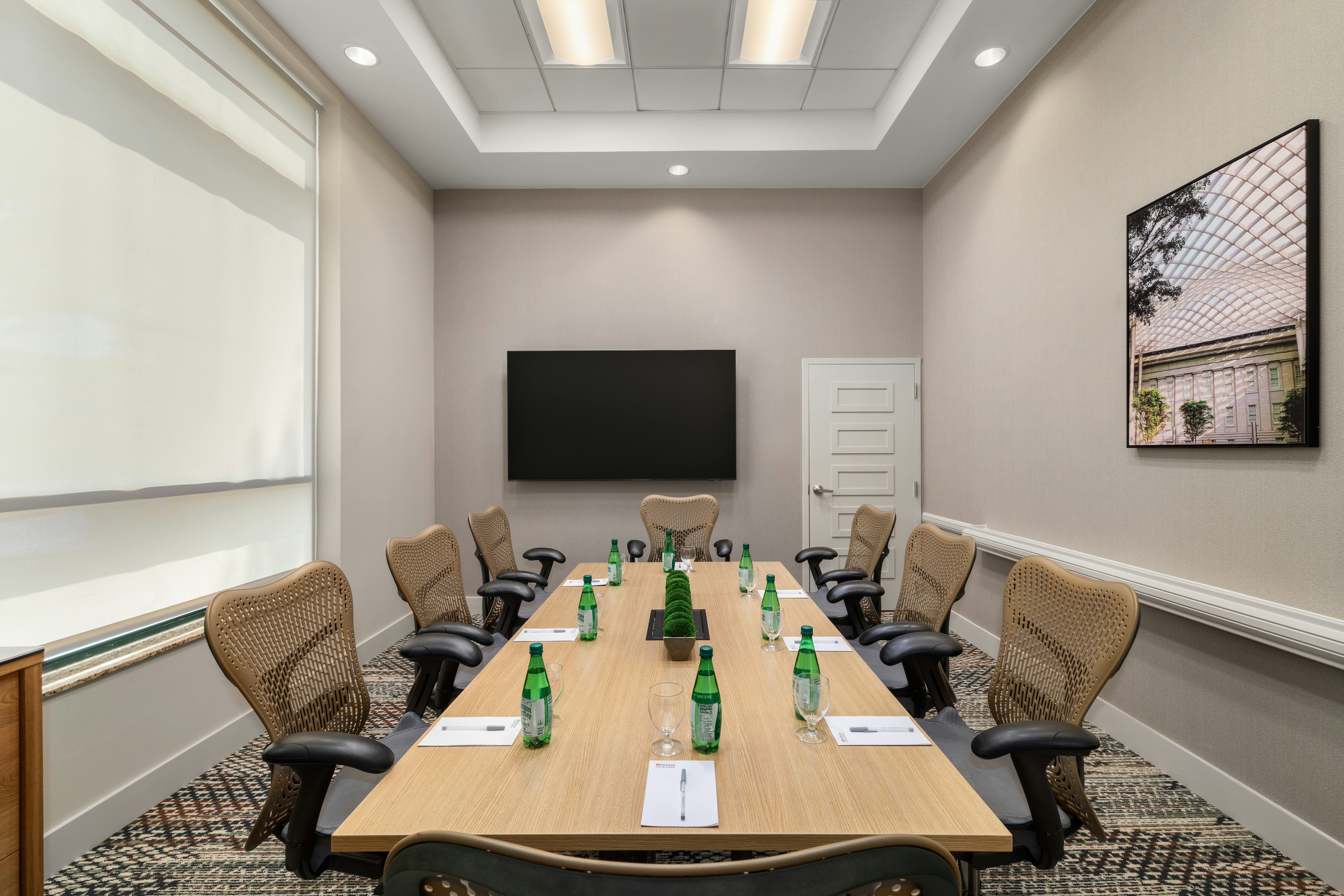 Hilton Garden Inn Arlington Shirlington 15/19