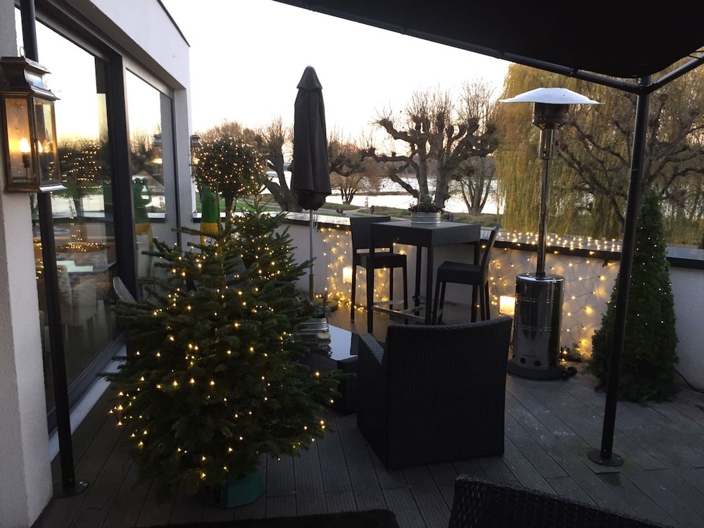 Villahotel Rheinblick 45/50