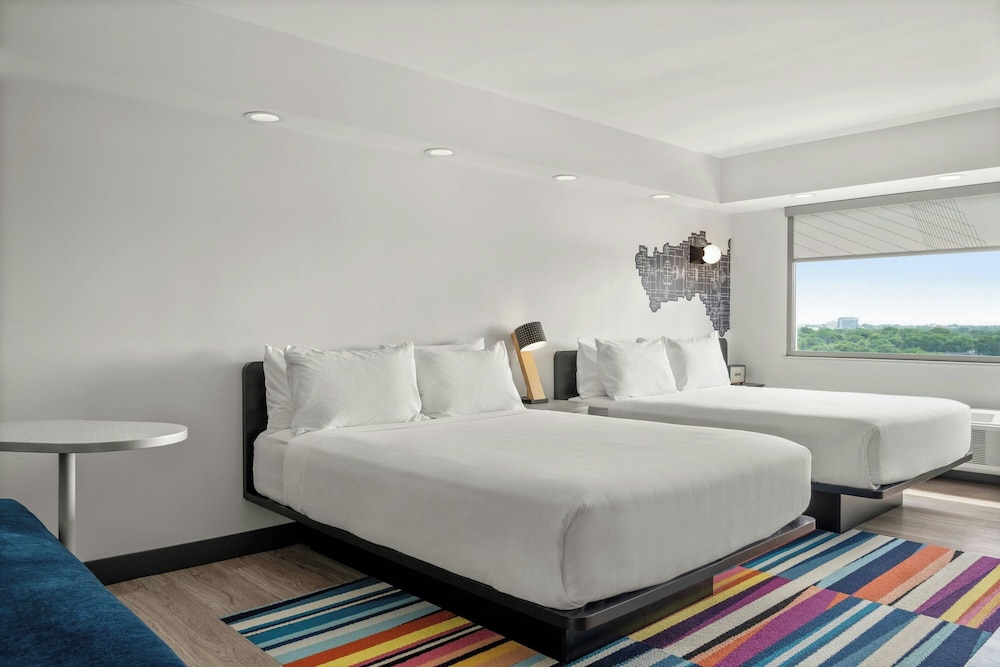 Aloft Chicago Schaumburg 4/32
