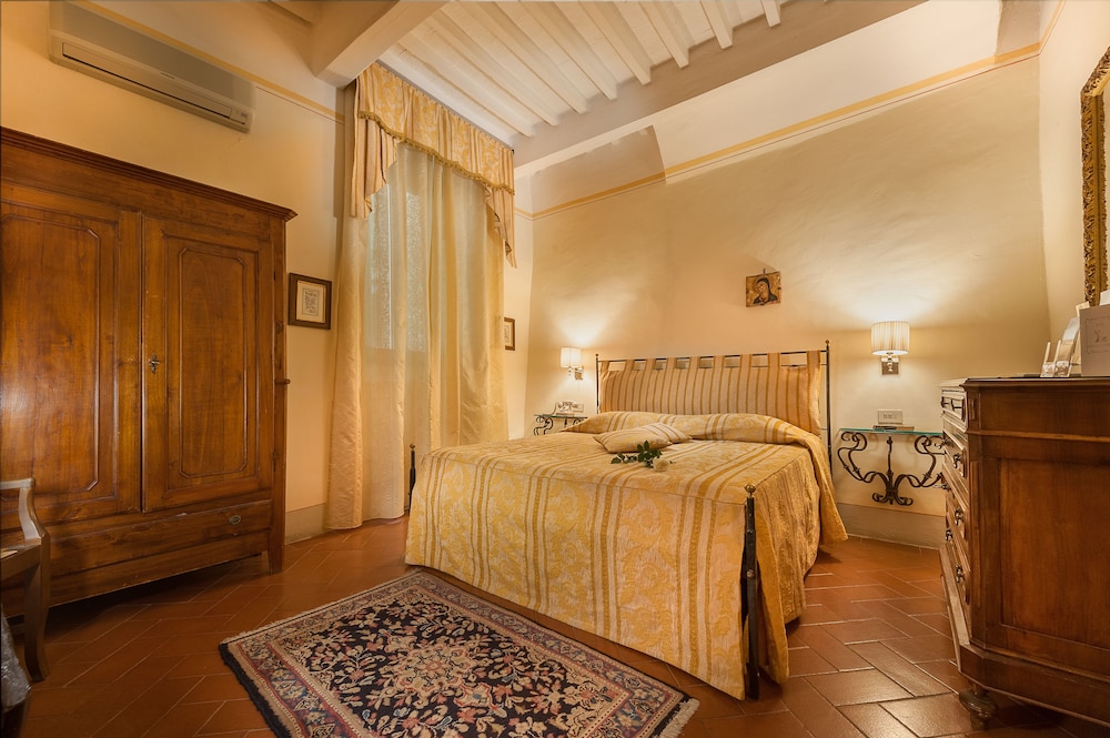 Piccolo Hotel Cortona 28/48