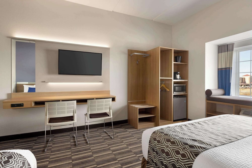 Microtel Inn Suites By Wyndham Gambrills 24/50