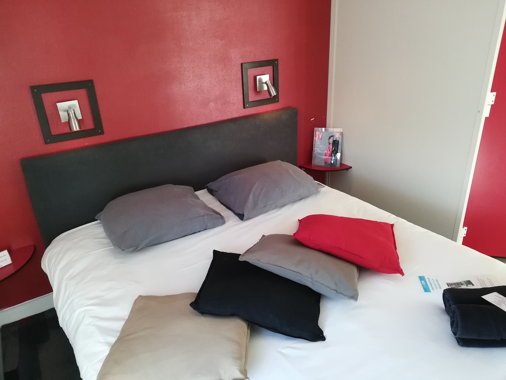 Kyriad Direct Saintes 19/61