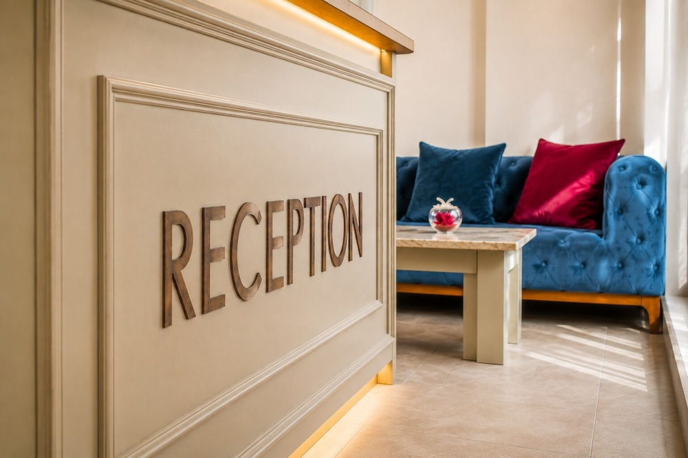 Mayer Hotel 35/48