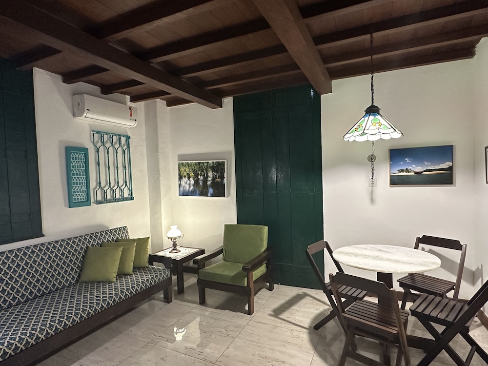 Hotel Catharina Paraguacu 60/67