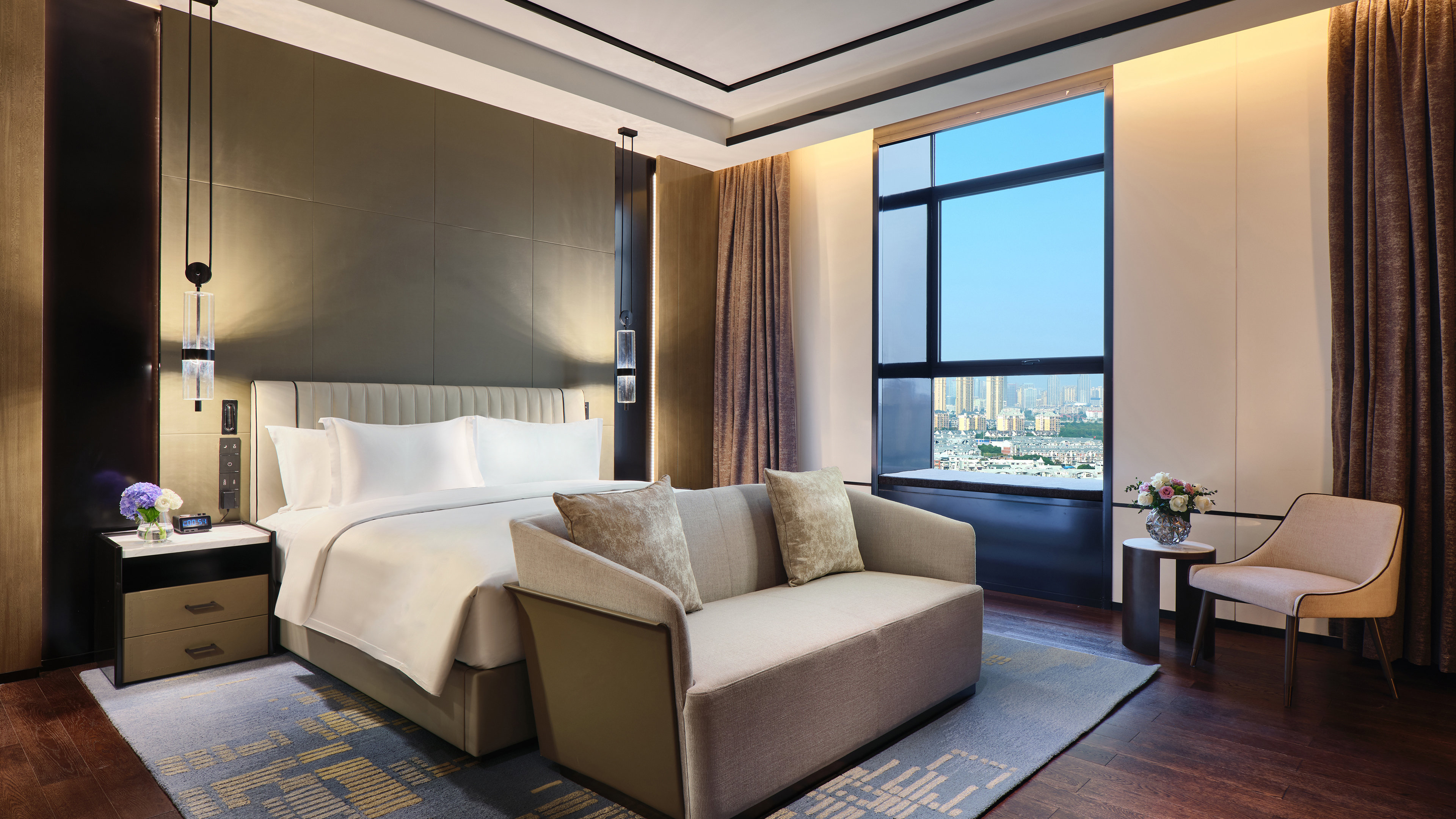 Crowne Plaza Wuhan Development Zone 10/82