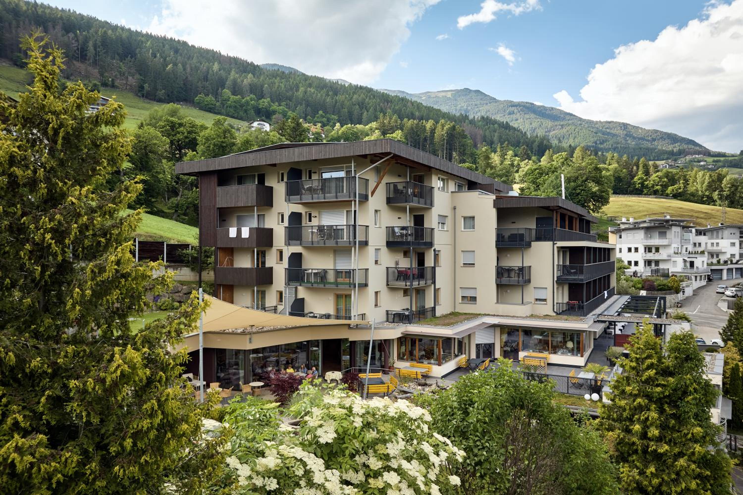 Feldthurnerhof Panorama Wellness Hotel photo1