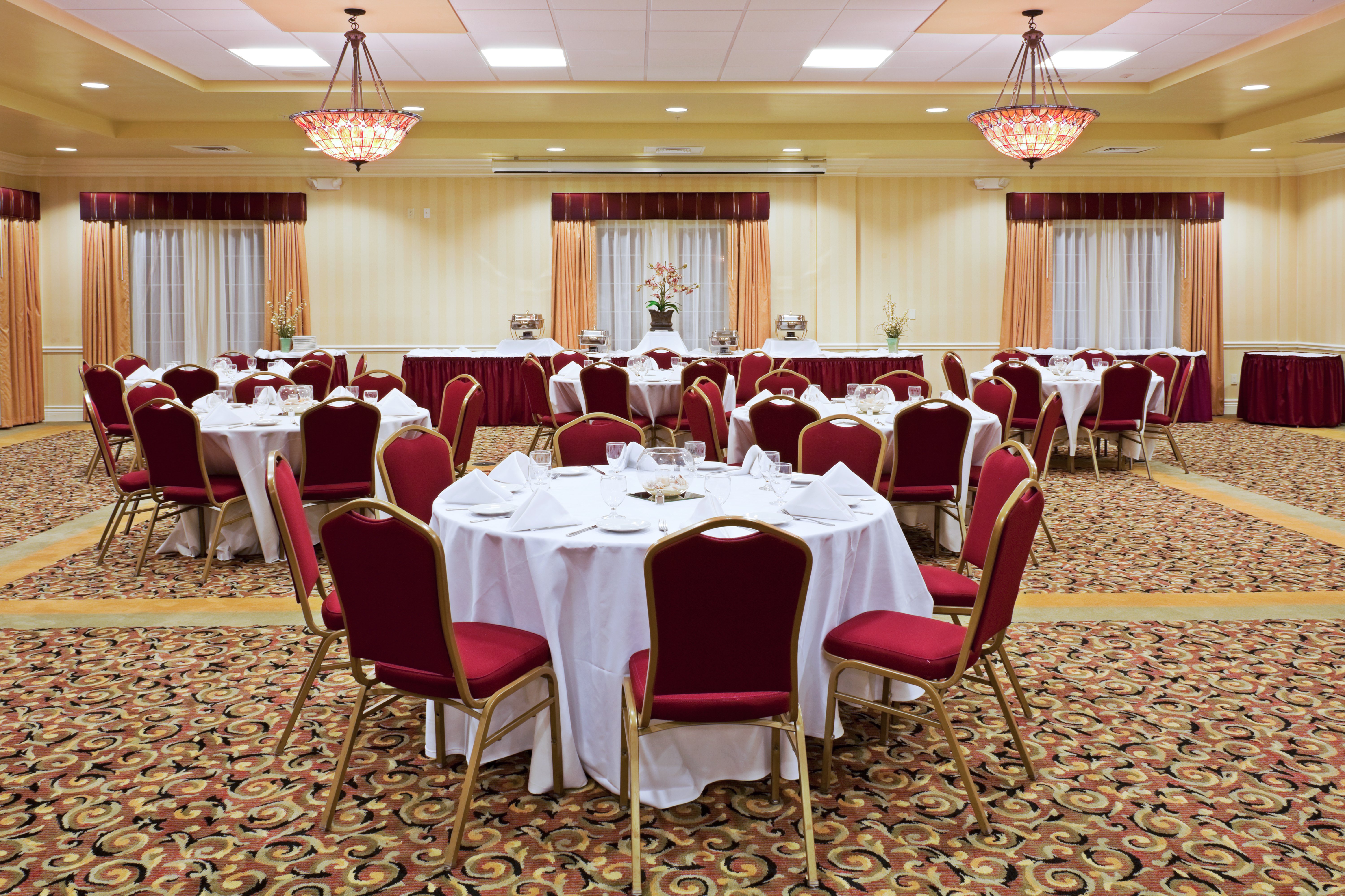 Holiday Inn Hotel and Suites Clearwater Beach 38/50