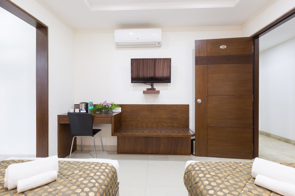 THE SANCTUM SUITES 5/43