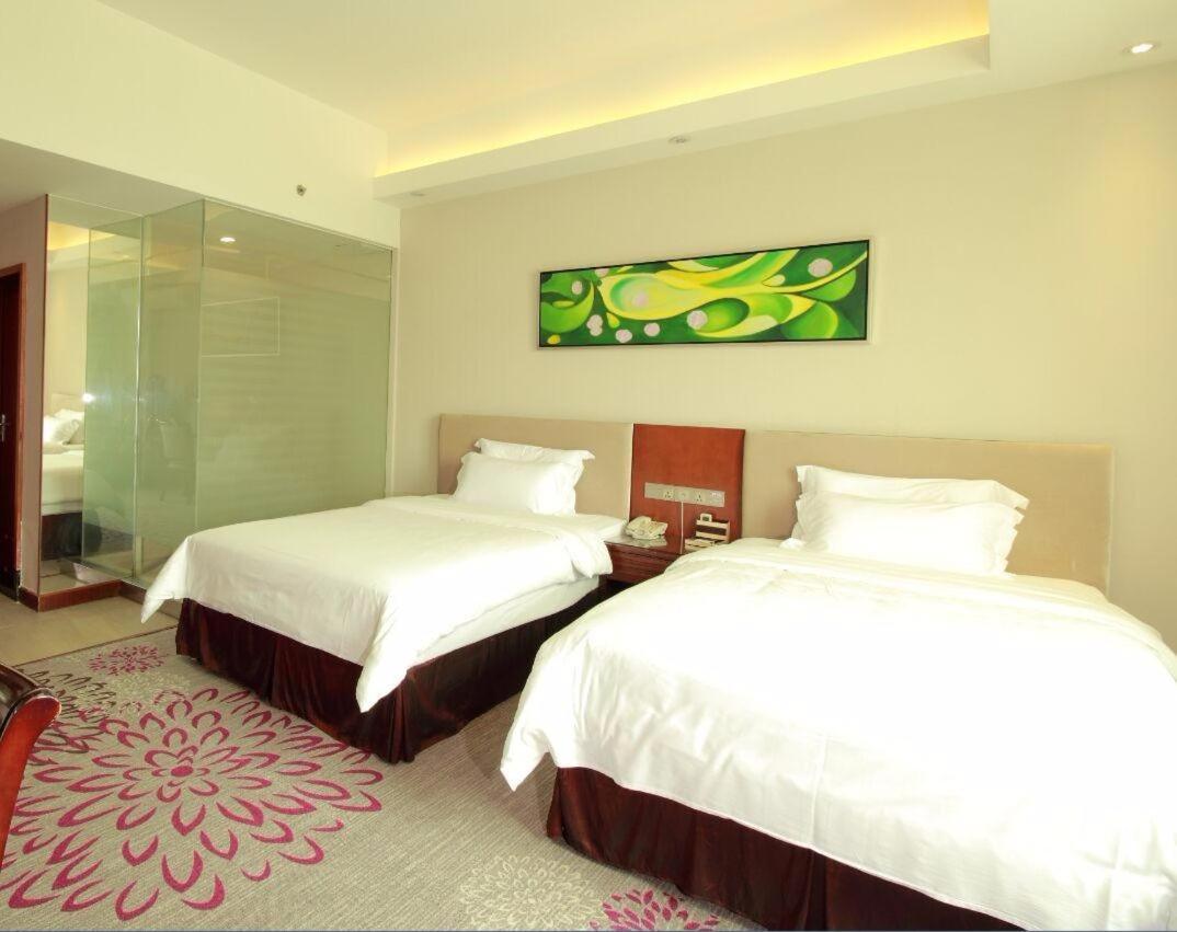 Lavande Hotel (Dongguan Tangxia Tianhong Shopping Center) 22/54