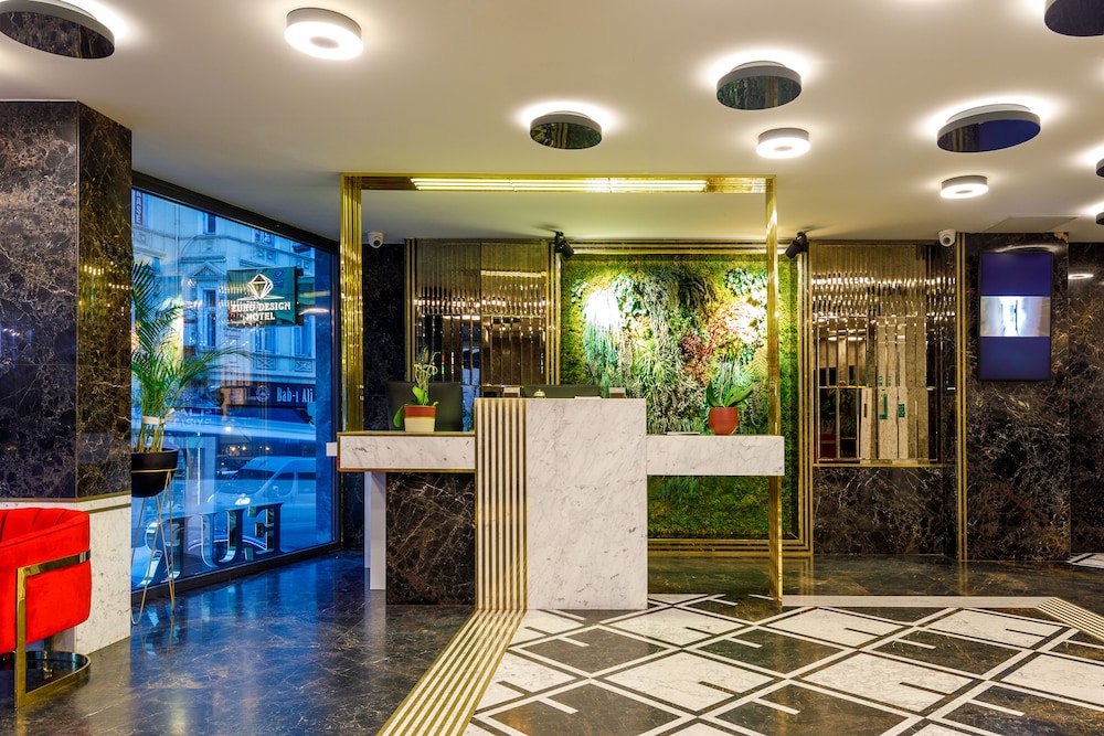 Euro Design Hotel 8/71