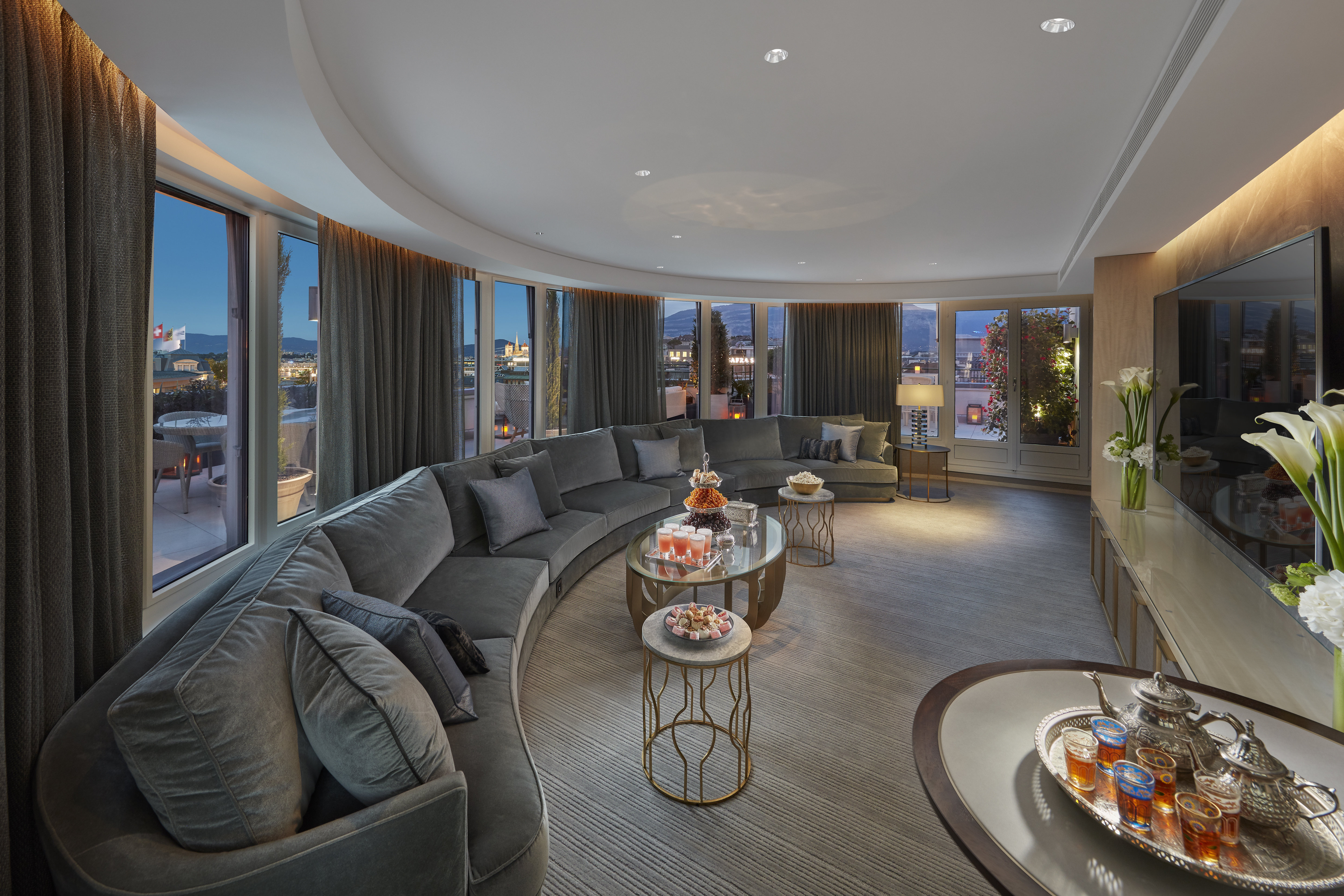 Mandarin Oriental, Geneva 45/82