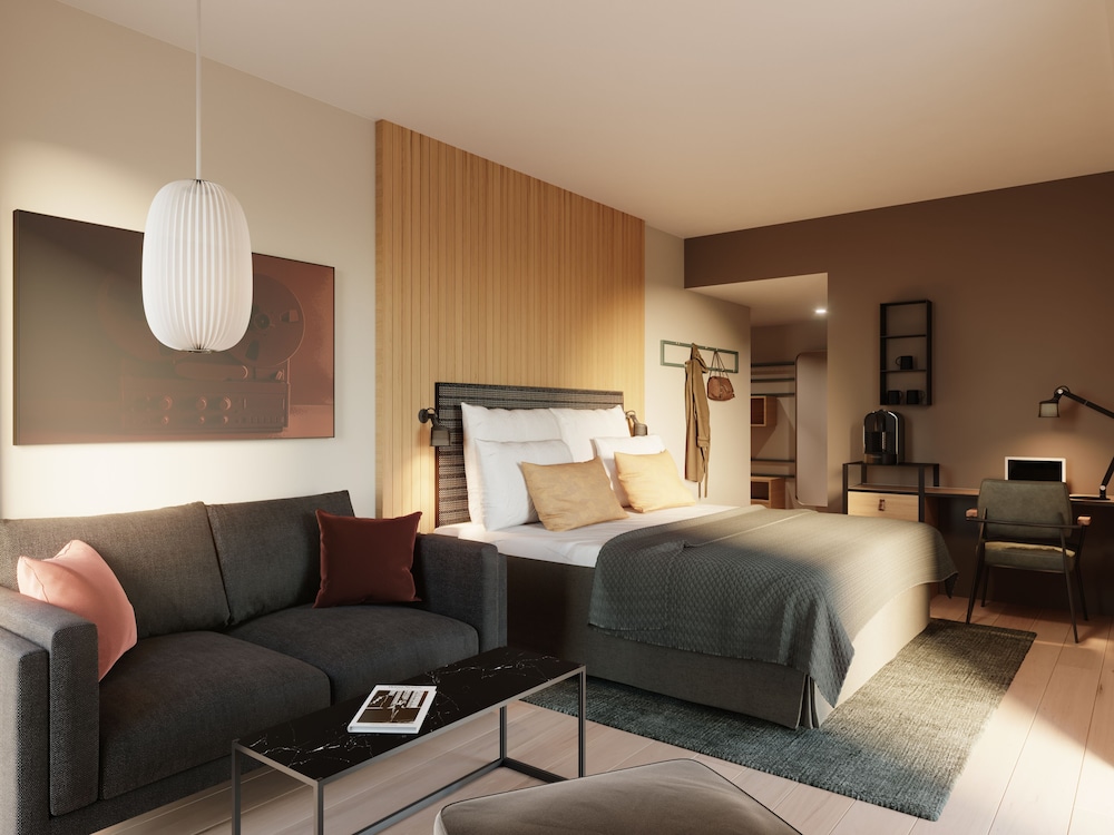 Quality Hotel River Station 8/65