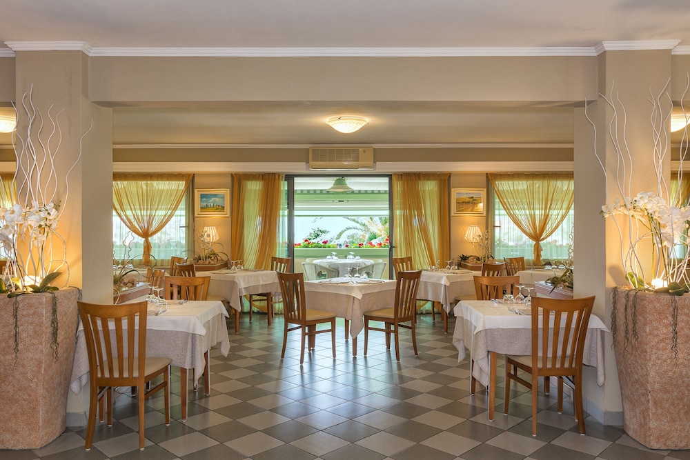 Hotel Siesta 54/66