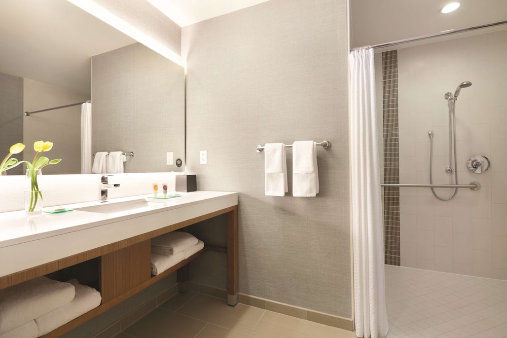 Hyatt Place At Anaheim Resort Convention Center 10/71
