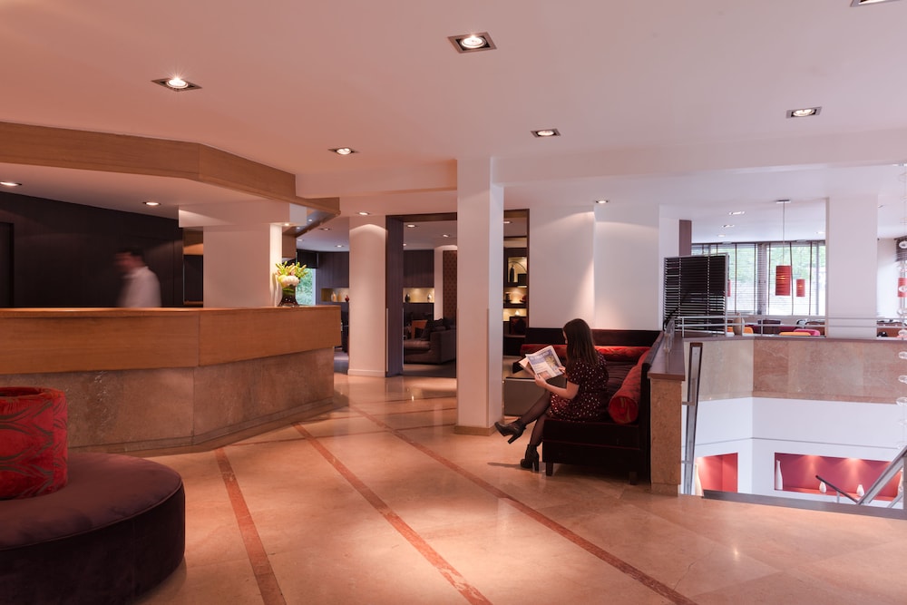 Lobby at Hotel Mercure Paris Boulogne Pont de Saint Cloud (Janvier 2026), BOULOGNE BILLANCOURT