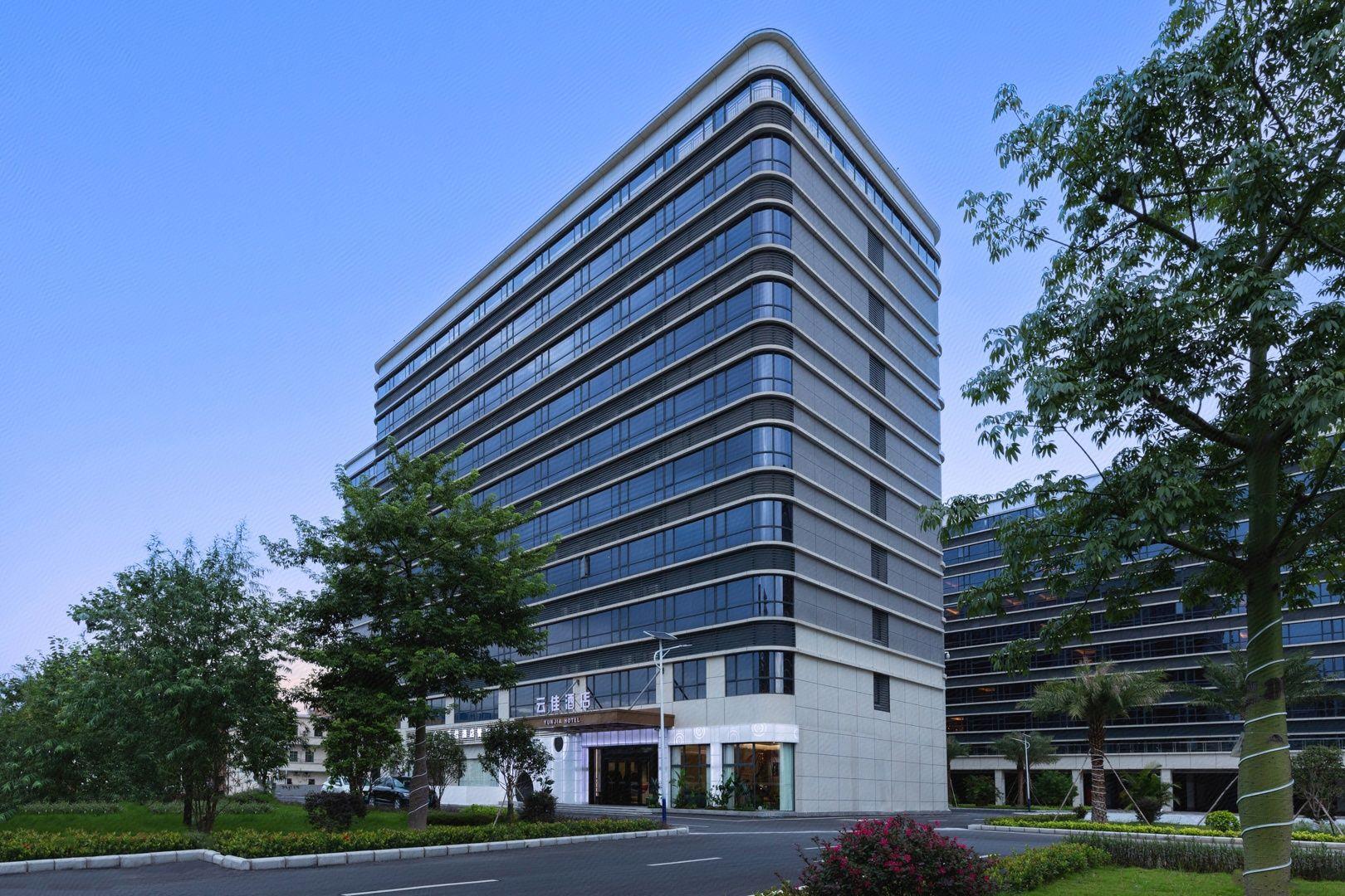 Grand Mercure Guangzhou Baiyun International Airport 25/26