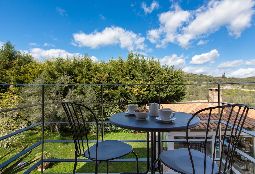 Anthemion Suites And Villas 35/50