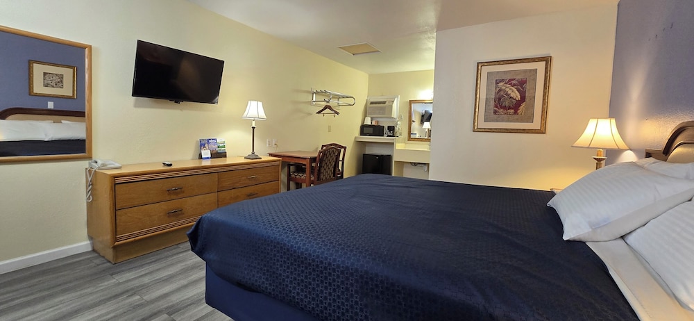 غرفة قياسية بسرير كينج، Rodeway Inn & Suites Blythe I-10, CA 9/10