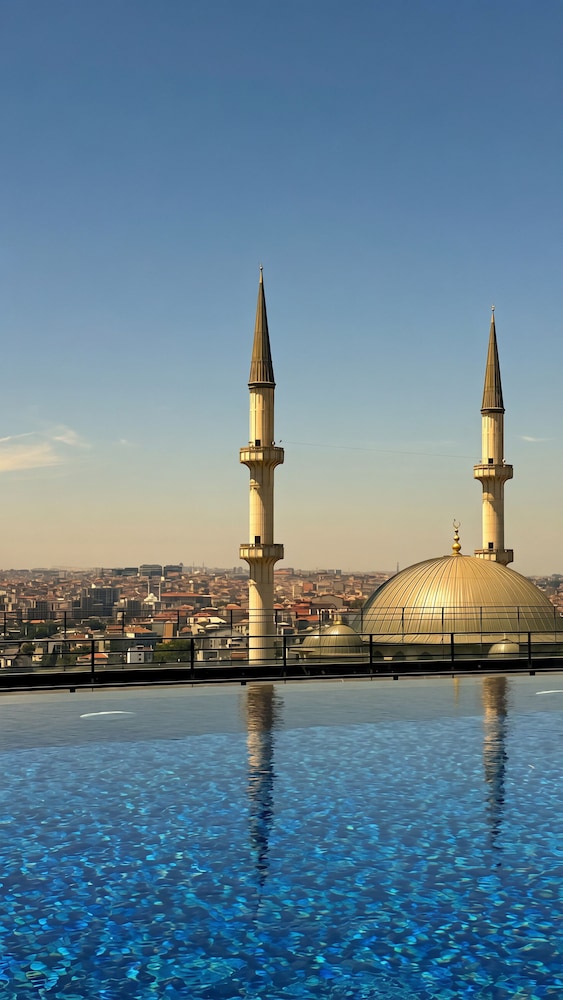 Sofitel Istanbul Taksim Hotel 64/67