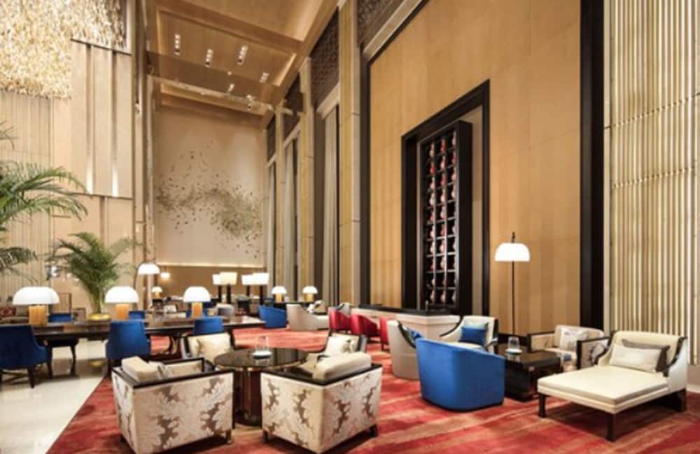 Grand Bay Hotel Beijing 60/70