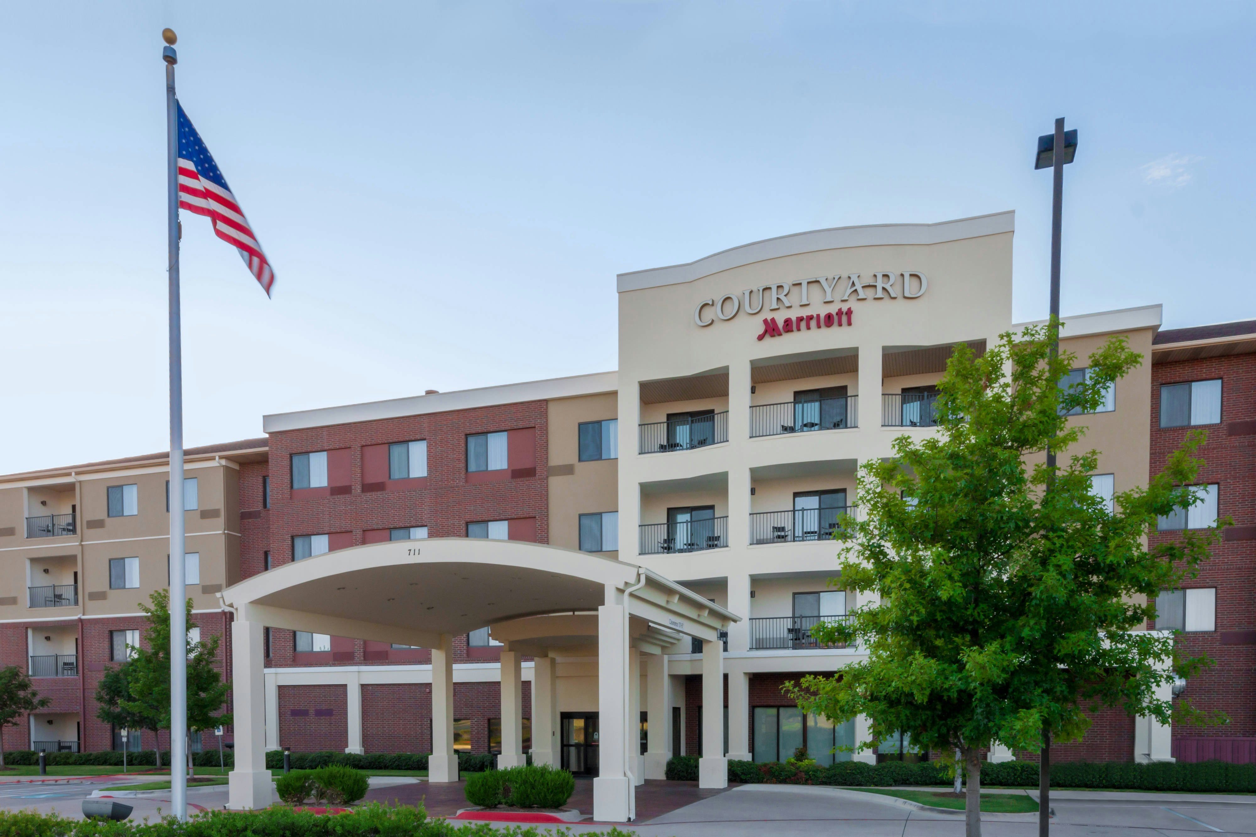 Courtyard Dallas Arlington South in ARLINGTON - TX