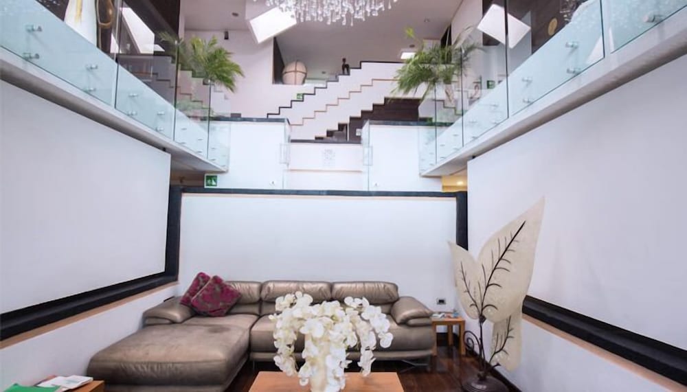 Colombe Hotel Boutique 54/76