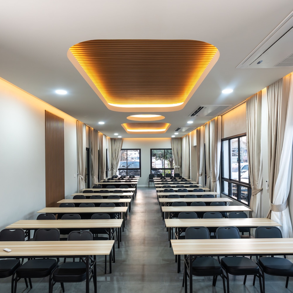 Khunyuw Hotel 45/63