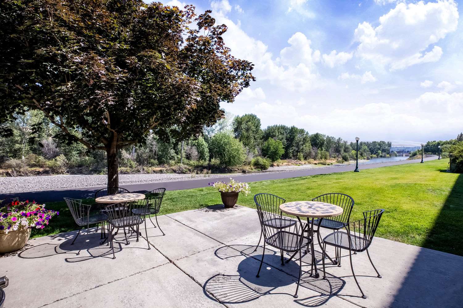 Baymont by Wyndham Yakima Riverfront 38/51