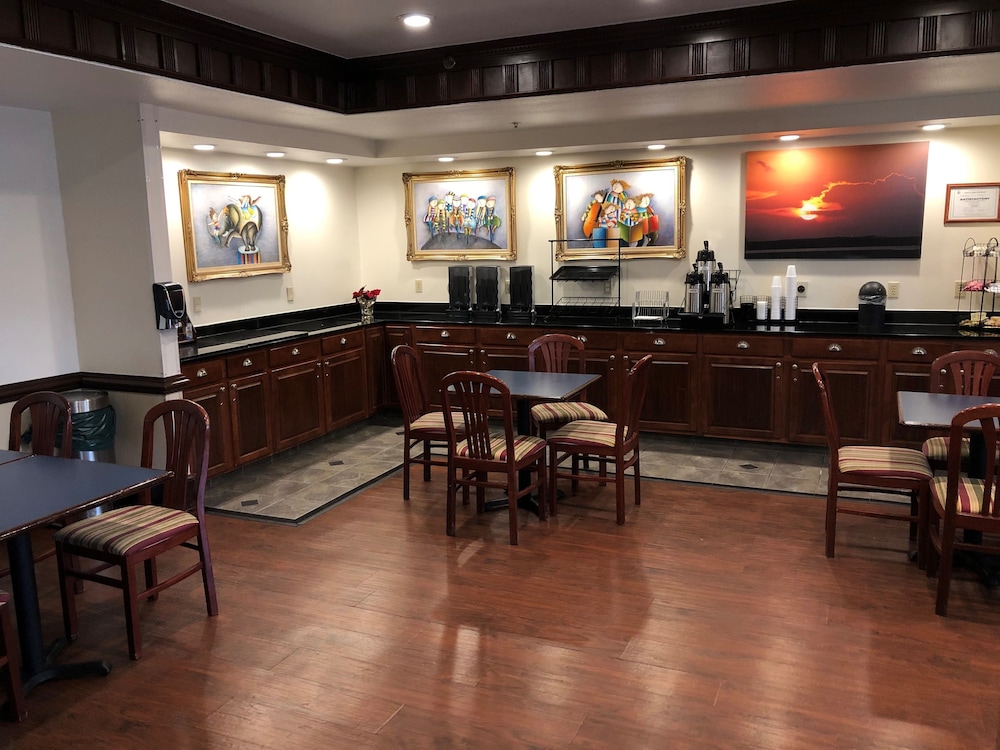Best Western Plus Atlantic City West Extended Stay And Suites 28/45