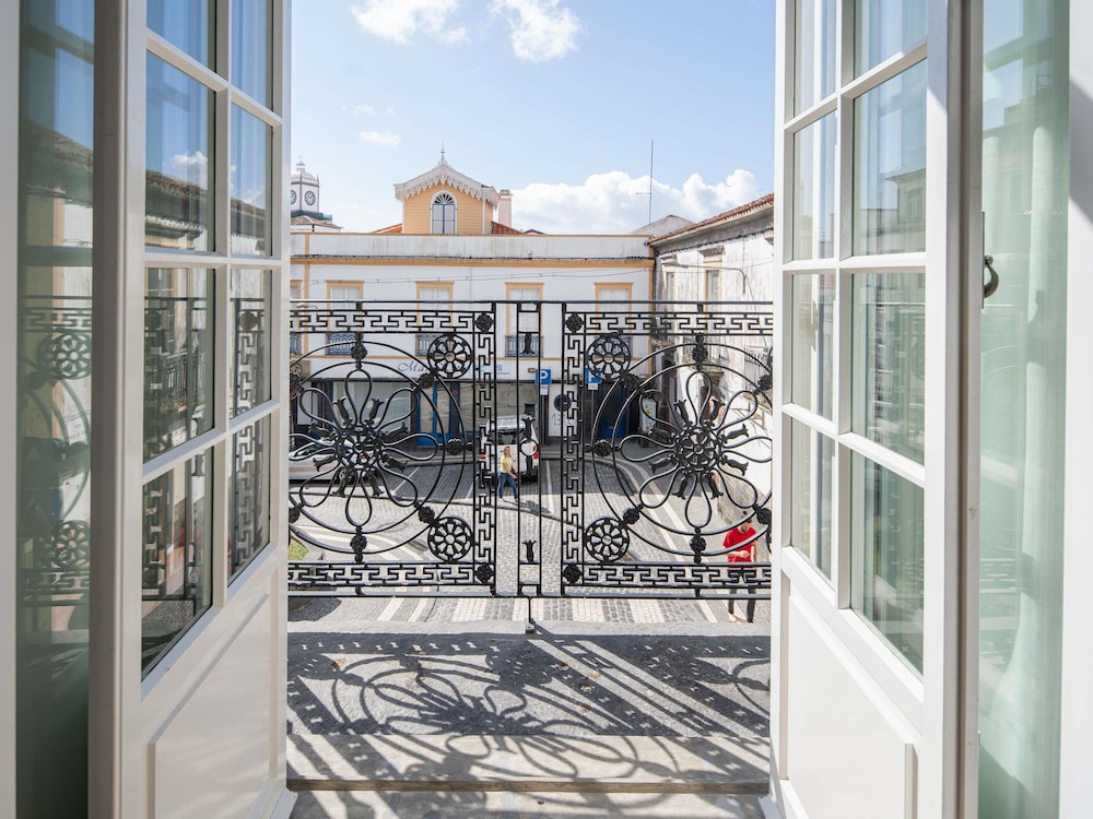Mercure Ponta Delgada Azores 41/50