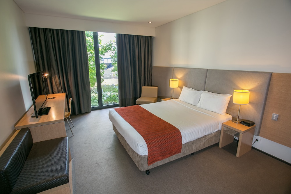 Alpha Hotel Eastern Creek 12/60